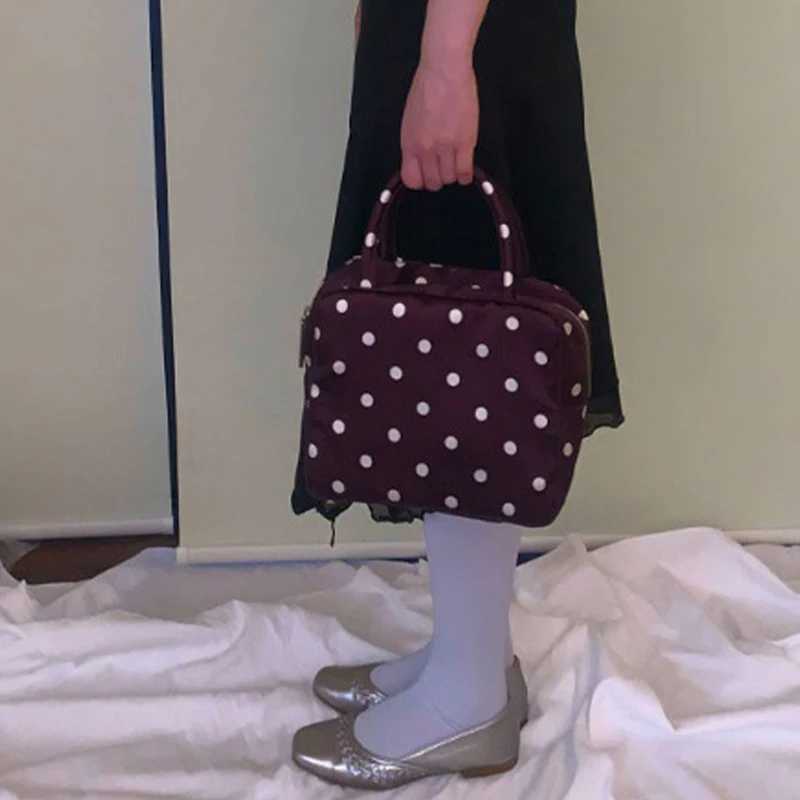 New Wave Point Handbag Female Vintage Y2k Korean Popular Bag Women Outdoor Travel Makeup Storage Pouch Students Niche Design Bag Z250807