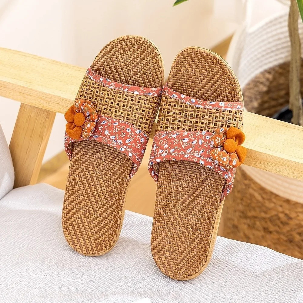 Fashion Breathable Straw Plaited Slippers Flower NonSlip Linen Shoes EVA Bottom Home Indoor 250801