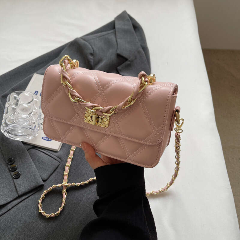 This Year's Trend: Quilted Chain for Women 2025 Summer New Fashion Versatile Crossbody with High-end Feel Small Square Bag