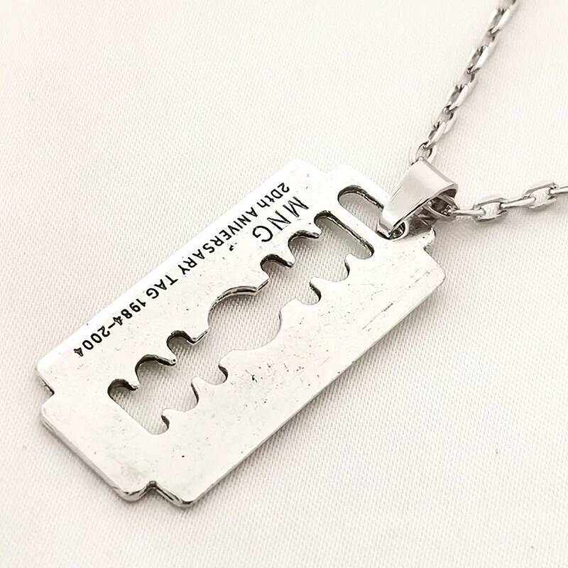 Razor Blade Pendant Necklace for Women Men Vintage Punk Goth Gothic Steampunk Accessories Grunge Rock Jewelry Y2k Aesthetic Jewelry for Women