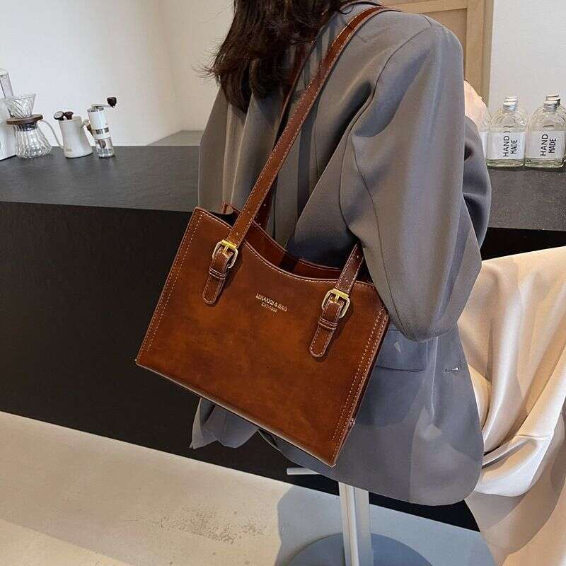 Korean Version Commuting Large Capacity Single Shoulder B, Women's 2024 Autumn And Winter New Fashion Versatile Tote