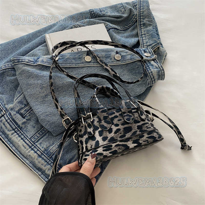 Light Fashion Personality Design 2024 Autumn New Fashion Leopard Print Single Shoulder Crossbody Handbag Small Square Womens Bag H250806