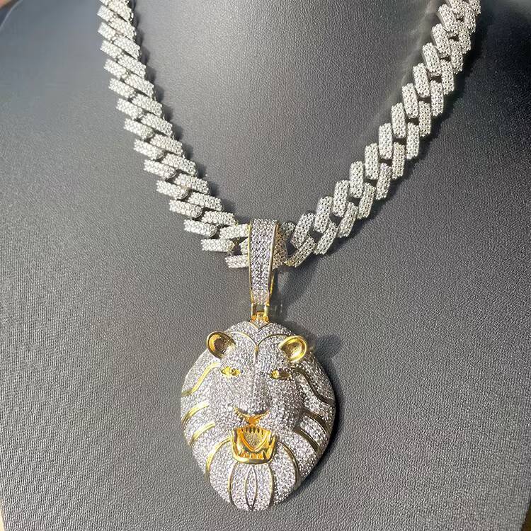 2023 Hip Hop Jewelry Lion Head Charm Cubic Zirconia Diamond Copper 18k Gold Plating Iced Out Necklace Pendant