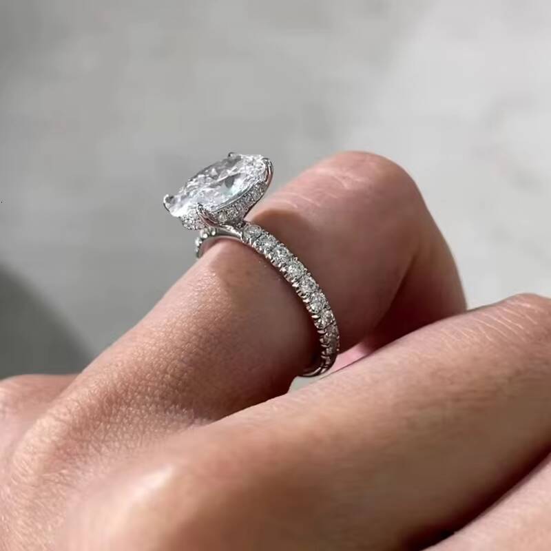 Custom Women 18K Solid Gold Jewelry 3Ct Oval Moissanite Ring with Hidden Halo Wedding Moissanite Engagement Rings