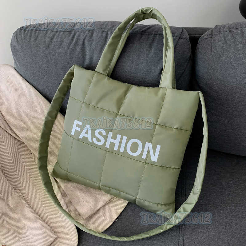Celebrity and Stylish Handbag 2023 New Large Capacity Shoulder Crossbody Bag Simple Casual Tote Bag H250806