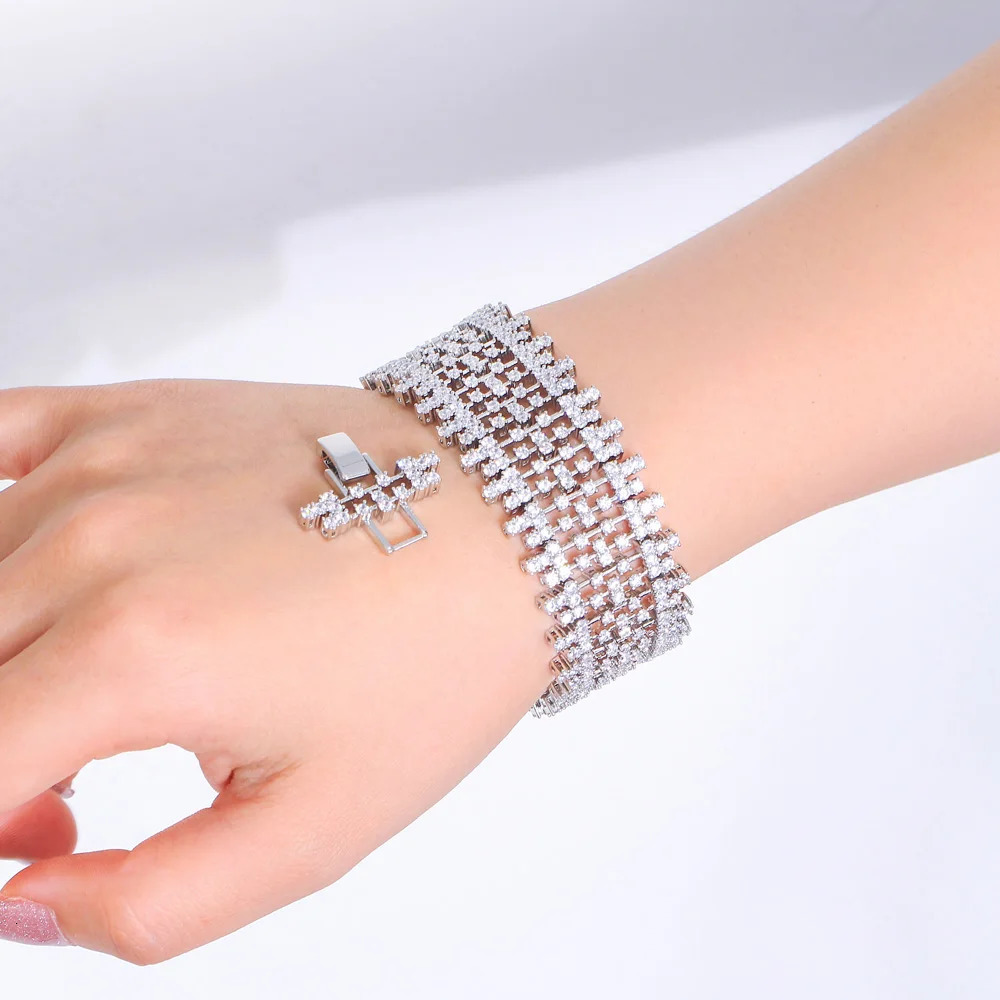 CWWZircons High End Genuine 5A Top African Dubai Cubic Zirconia Stones Female Big Bracelet Bangle for Brides Wedding Party CB323 250805