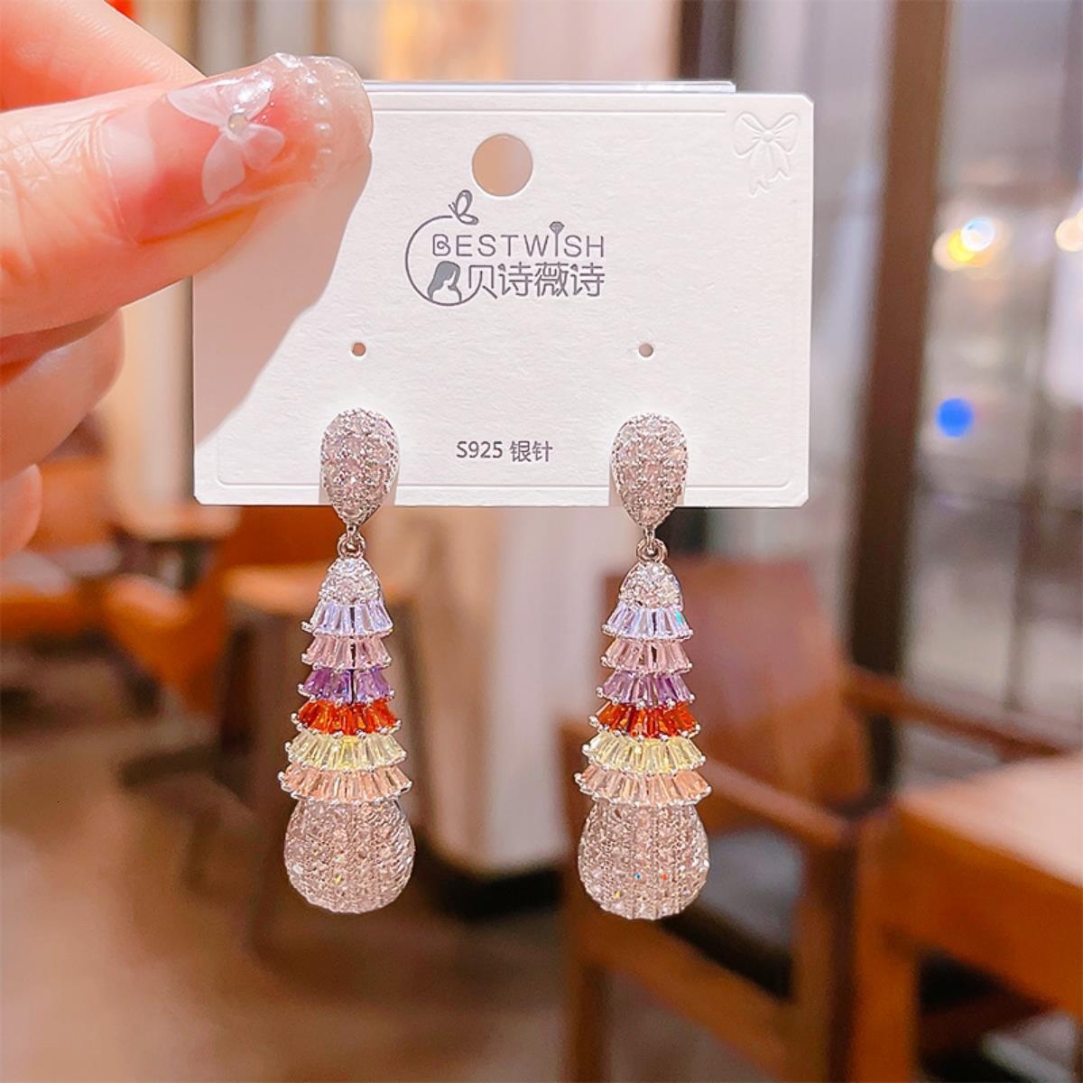 Women's Accessories Free Shipping Designer Luxury Jewelry Thick Gold Color Retention High-quality Exquisite Zircon Earrings High-end Studs