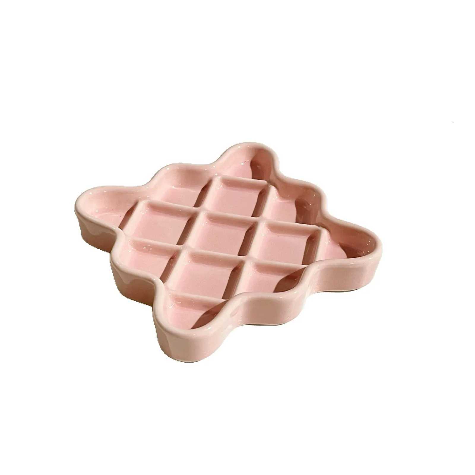 Creative Ceramic Dopamine Pet Canned Licking Plate Prevent Choking Dog Food Pot Prevent Black Chin Cat Slow Food Plate Y250806