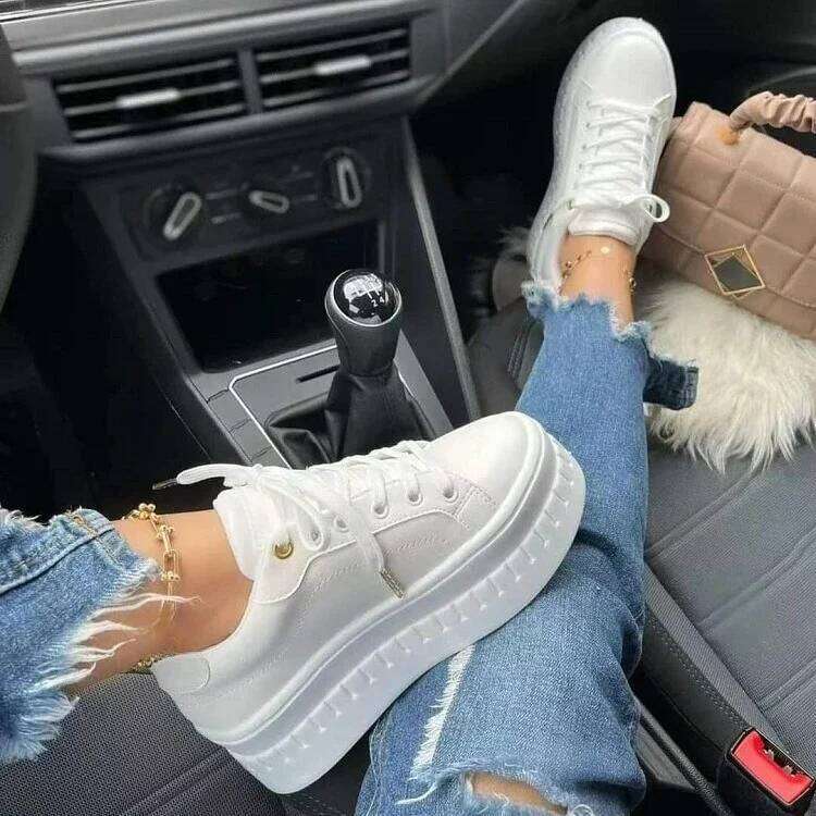Platform Women Sneakers Breathable Casual Solid Color designer Lightweight Vulcanized Shoes Autumn Lace Up Tennis Shoe Plus Size 43
