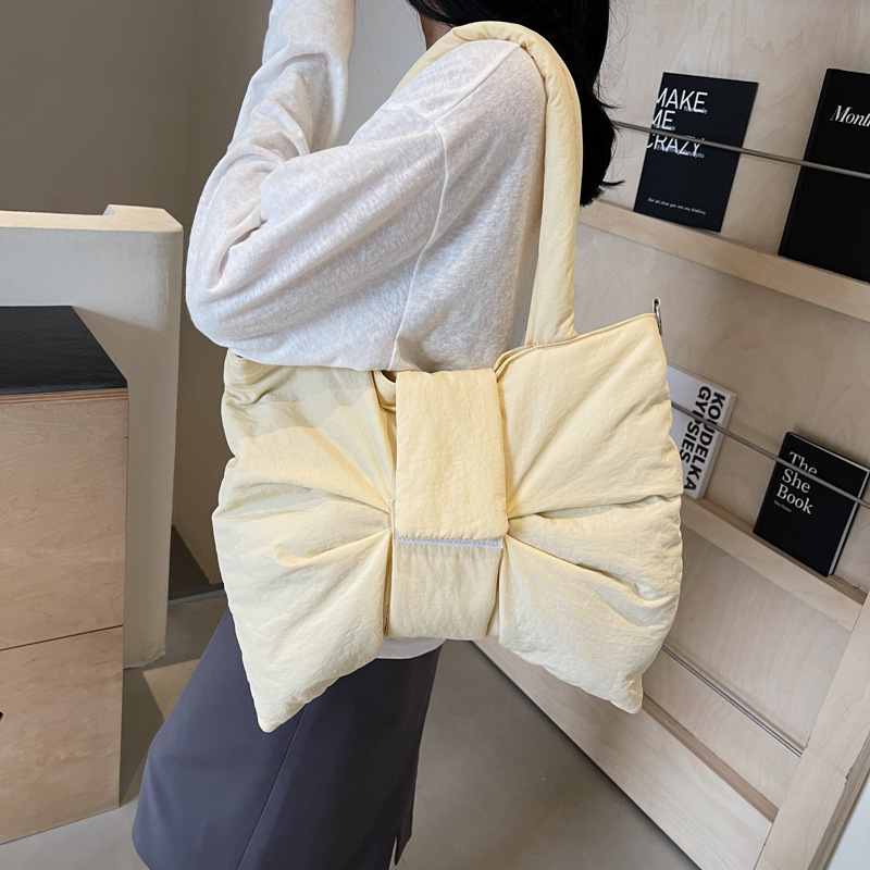 Free shipping designer Korean Style Sweet Casual Nylon Underarm Bag for Women New Niche Design Large Capacity Canvas Crossbody Bag