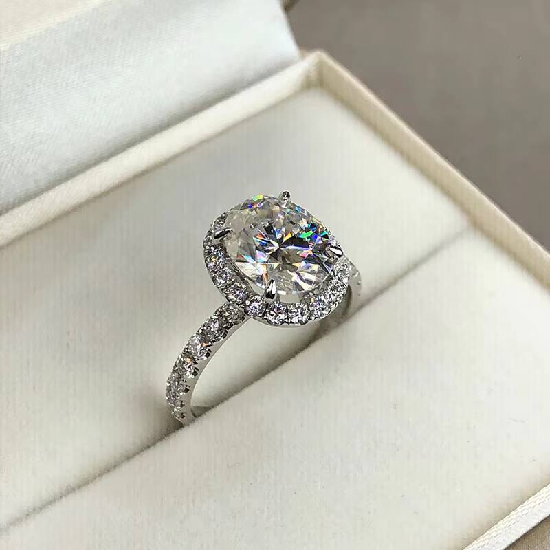 Design Romantic Wedding Ring 14K Gold 2CT Oval Shape VVS D Color Moissanite Diamond Ring with GRA for Women Fashion Jewelry