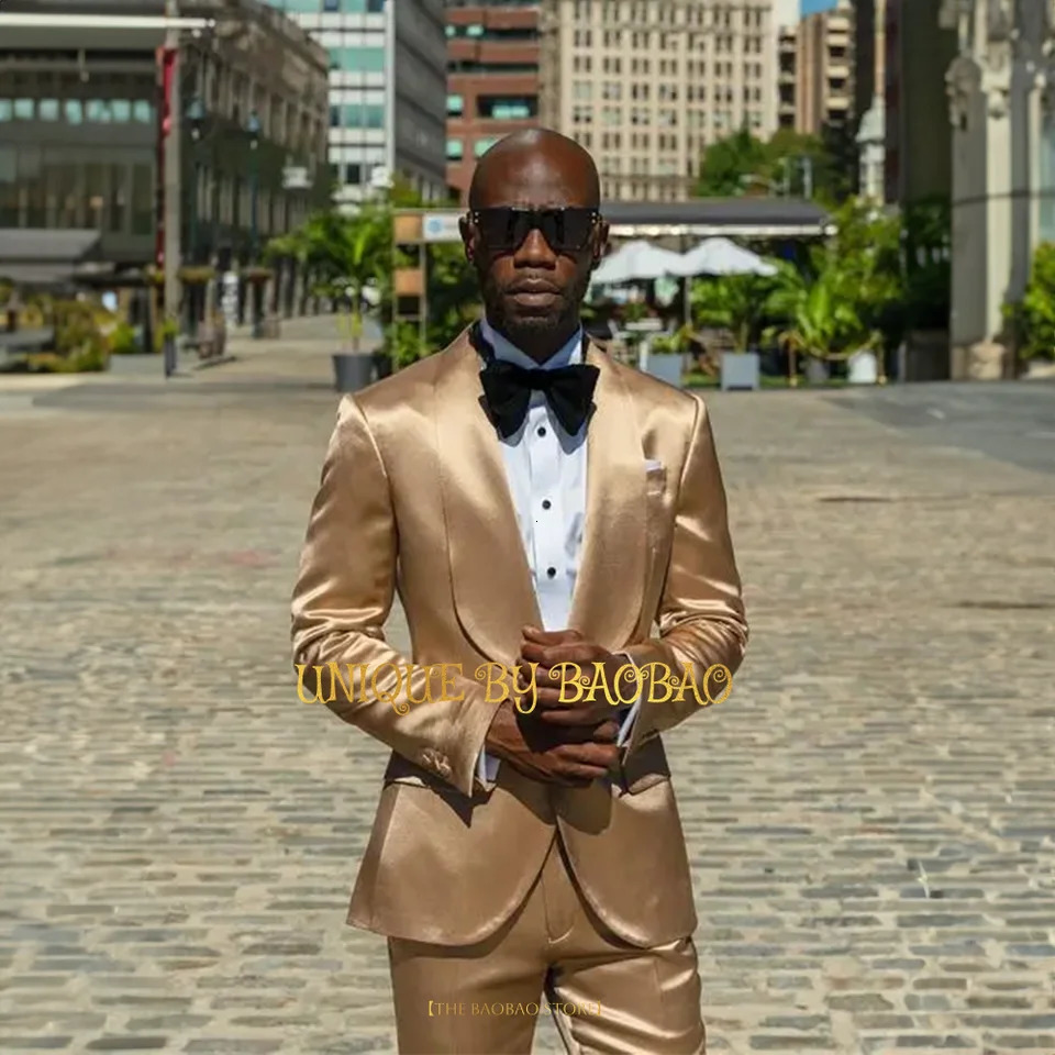 Mens Tuxedo 2Piece Jacketpants tailored Shiny Satin Suit for African Wedding Groom Banquet Christmas Halloween Party 250807