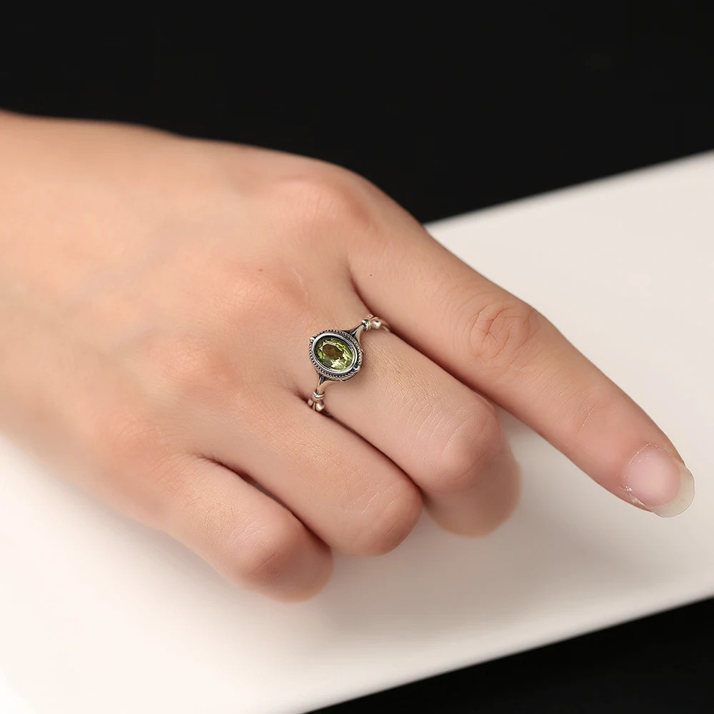 S925 Silver Natural Ore Jade Olivine Womens Ring Jewelry Fashion Exquisite Womens Open Ring Sparkling Wedding Gift Accessories 250730