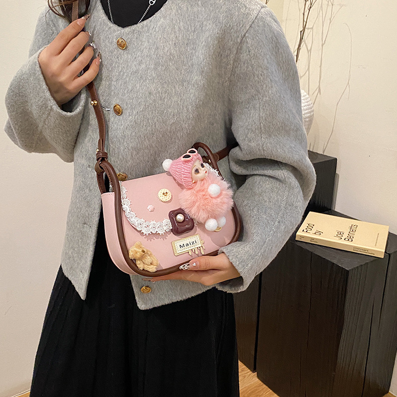 Free shipping designer Handmade DIY Cartoon Fashion Exquisite Women Shoulder Bag Korean Version Niche Design Soft Girl Trendy Crossbody Bag