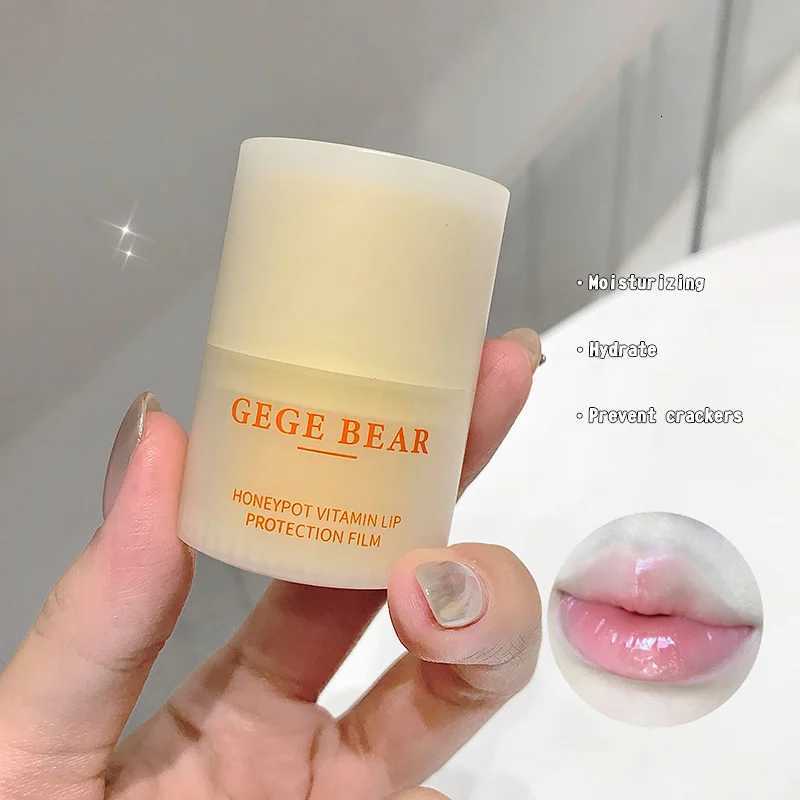 Gegebear Honey Pot Vitamin Lip Balm Hydrating and Nourishing Formula for Soft Plump Lips in Autumn and WinterXJ250807