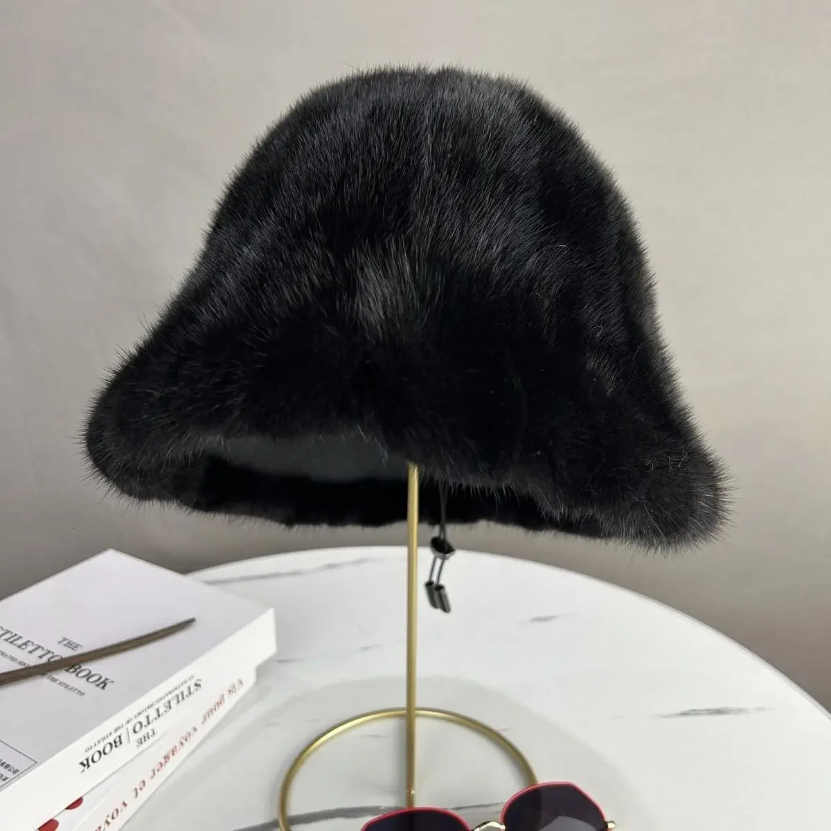 Style Winter Women 100% Real Mink Fur Bucket Hats Natural Warm Mink Fur Hat Female Outdoor Fashion Genuine Mink Fur Cap 250806