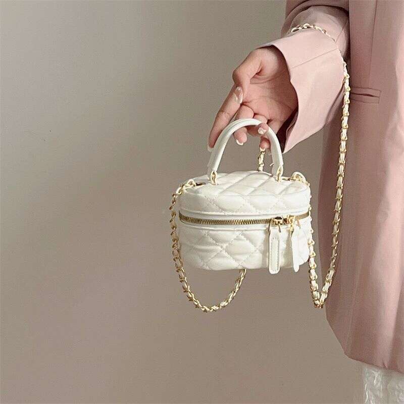 Xiaoxiangfeng Women's Fashion 2024 New Handheld Chain Versatile Mini One Shoulder Crossbody Mouth Red Bag