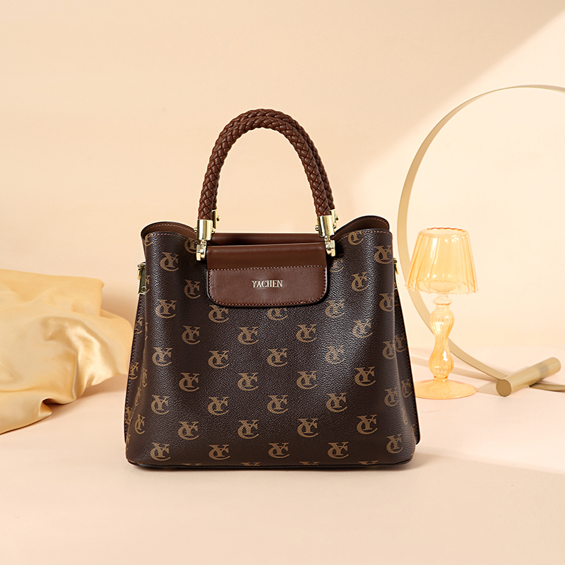 MKF Free shipping fashion Female foreign style large capacity student commuting backpack 2025s hot