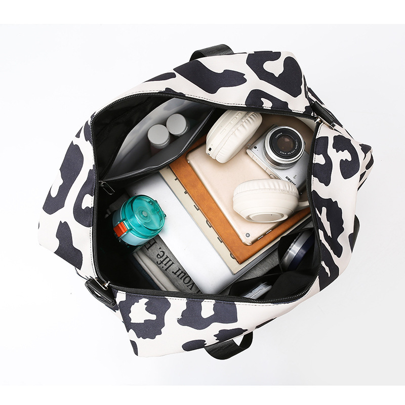 New Sports Fiess Leopard Print Oxford Cloth Lage Fashionable Portable Short Trip Handheld Travel Storage Bag For Women
