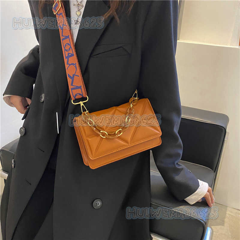 Textured Bag for Women 2025 New Trendy Fashion Celebrity Small Square Bag Versatile Wide Strap Crossbody Chain Bag H250806