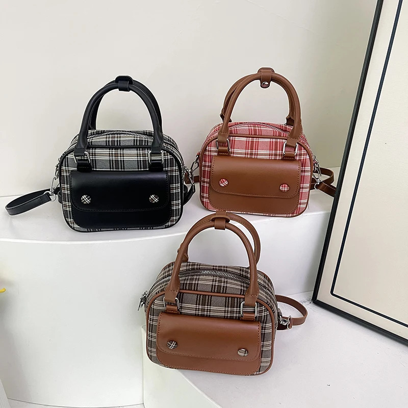 Korean HighEnd Satchel Boston Bag Autumn and Winter Fashion Plaid Shoulder Crossbody Bowling 250805