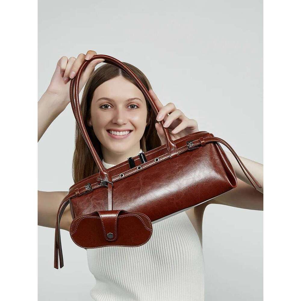 Genuine Leather Women's Baguette Niche Retro Motorcycle Trend Cool belt Handbag New Design Shoulder Underarm Bag