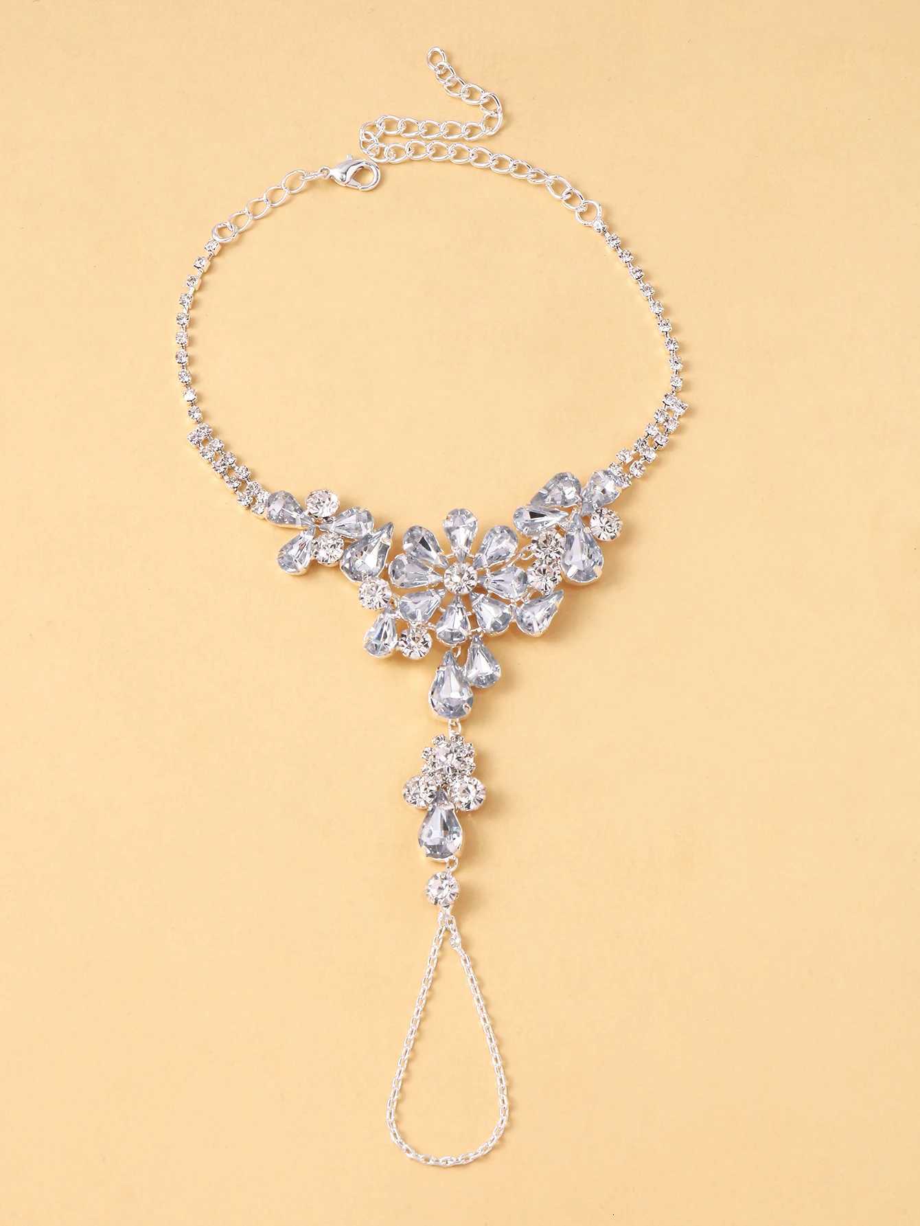 Summer Fashion Beach Sexy Flower Crystal Chain Finger Anklet Bride Wedding Geometric Rhinestone Anklet Jewelry Accessories Women Y250805