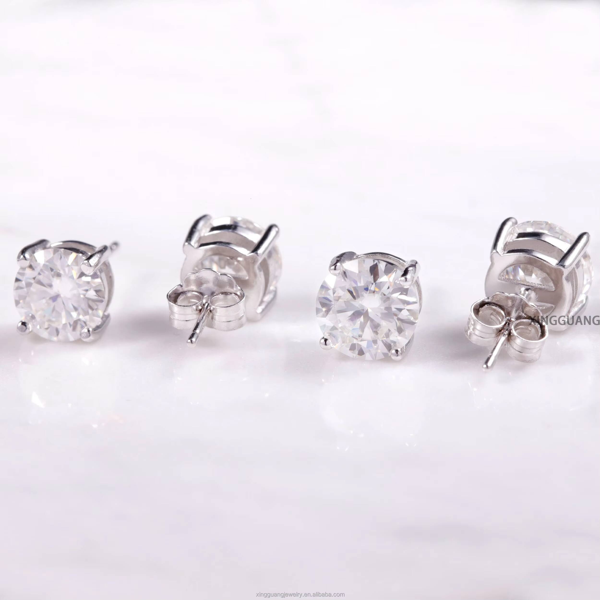 Hot Sale 4 Prongs GRA Moissanite 1CT 2CT Round Diamond 925 Sterling Silver White Gold Plated Stud Earrings Men Women Jewelry