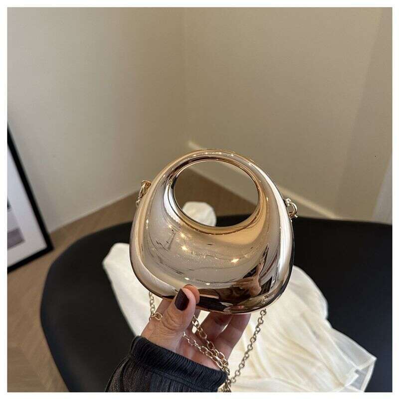 Fashion Banquet Chain Hand held Acrylic Small Women s Lipstick Change Accessories Single Shoulder Crossbody Bag New Style