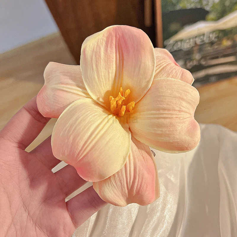 Bohemia Small Hair Clip Fashion Women Beach Vacation Tulip Flower Hair Clips Flower Duckbill Barrettes Hairpin Summer Girls U250807