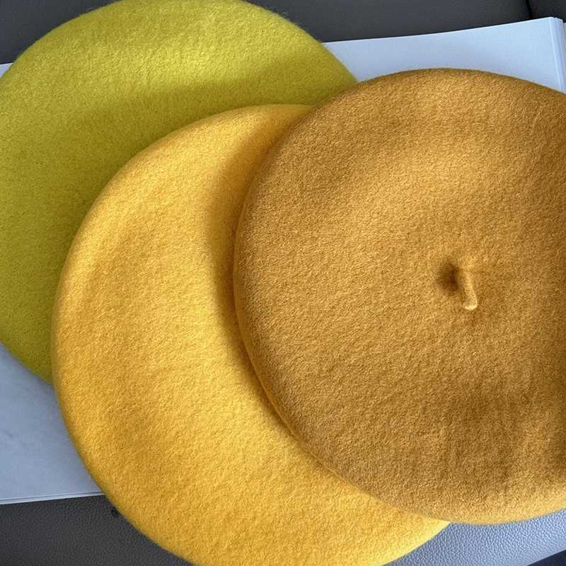 Luna Dolphin Women 90% Wool Mushroom Yellow Berets Autumn Winter Deep Eaves Knitting Artist C Painter Beanie Hat Sweet Color XJ250807
