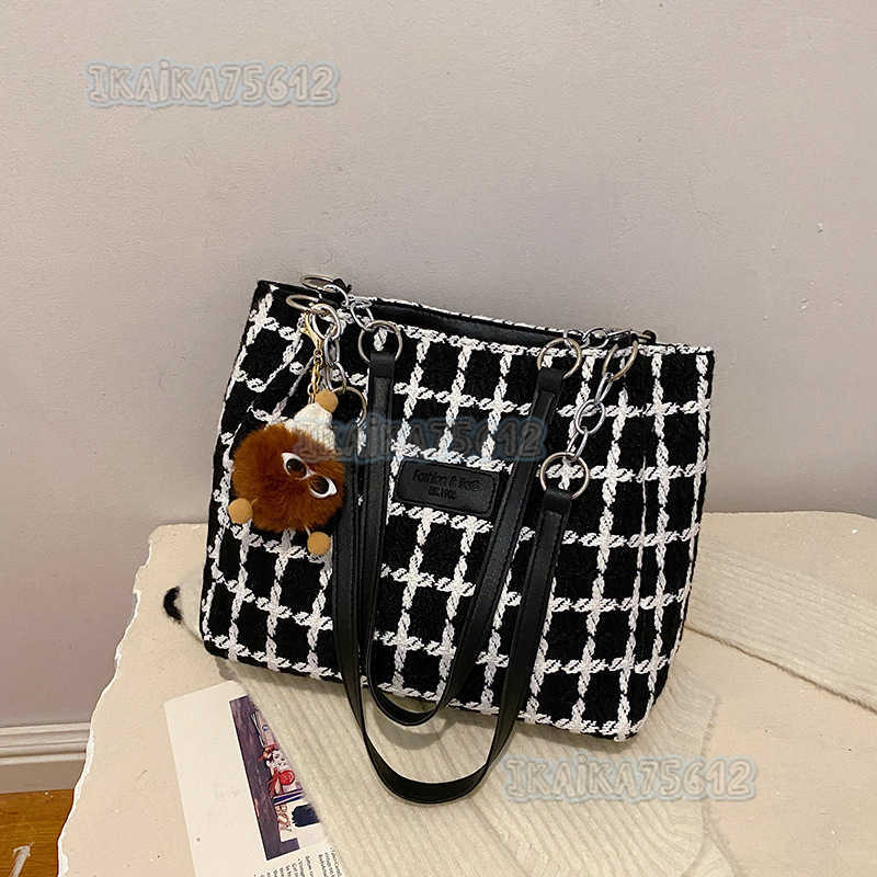Large Capacity Fashion Commuter Bag for Women Tote Bag 2023 New Versatile Style Shoulder Underarm Bag H250806