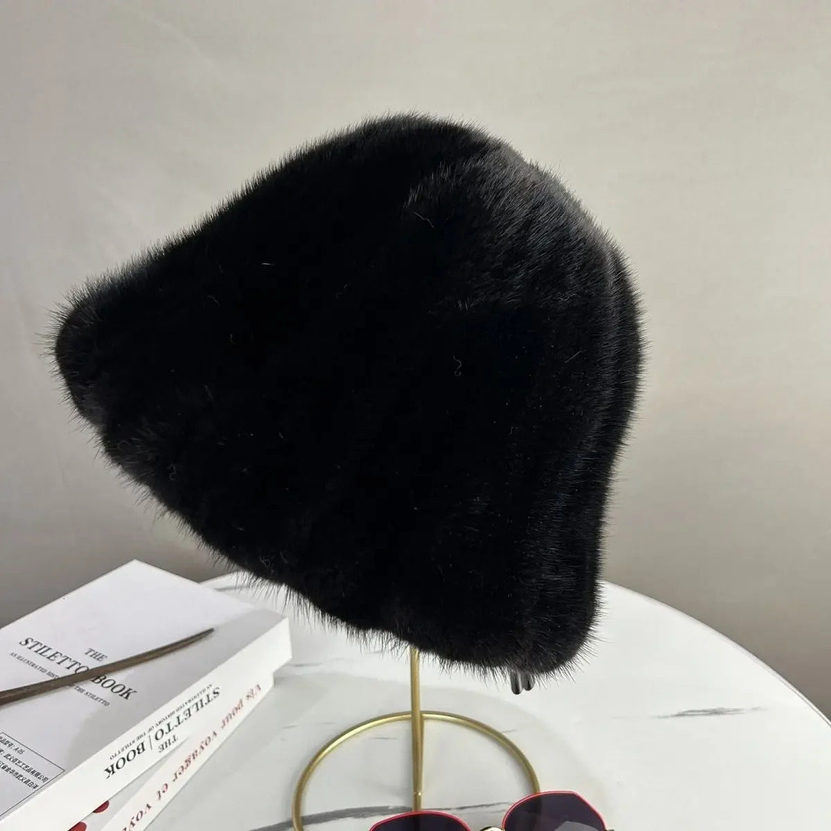 Style Winter Women 100% Real Mink Fur Bucket Hats Natural Warm Mink Fur Hat Female Outdoor Fashion Genuine Mink Fur Cap 250806