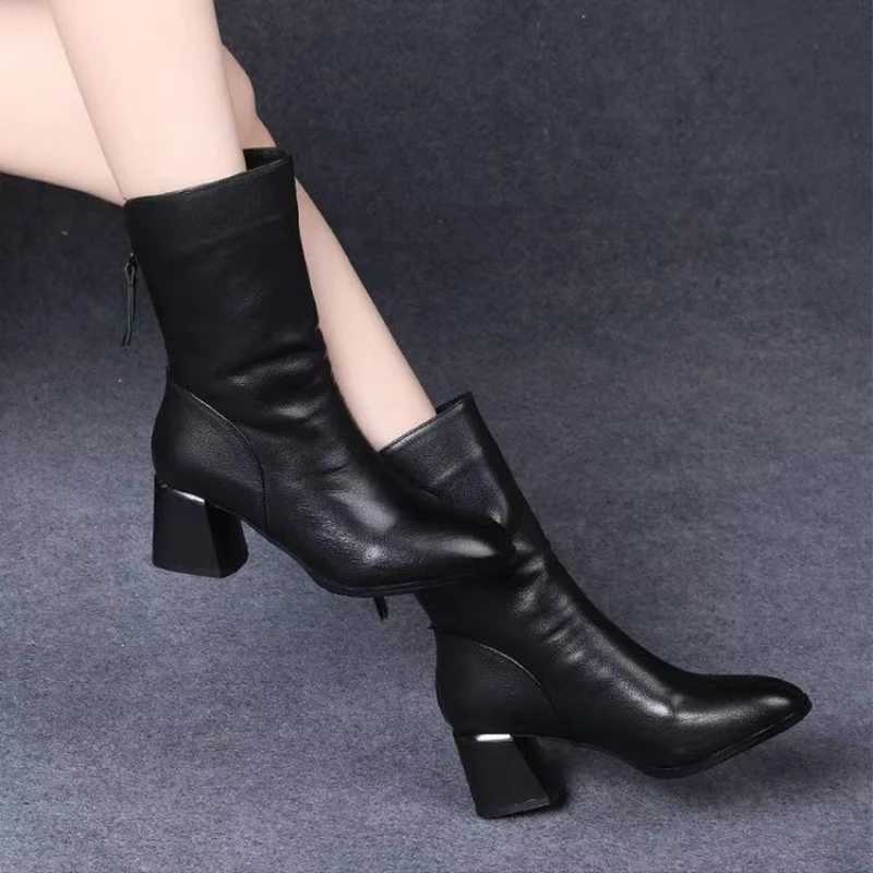 2024 New Women Versatile Leather Boots Fi Anti-Slip High Heels Female Casual Comfortable Boot External Wear Trendy Shoes XJ250807