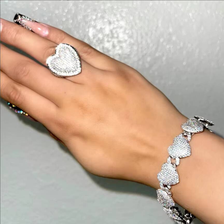 Luxury Iced Out CZ Gold Big Heart Ring White Hip Hop 18k Gold Silver Plated Women Heart Rings