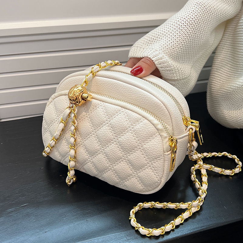 Free Shipping Designer Luxury Textured Women's Handbag Ins Style Niche New Fashion Summer Quilted Chain Crossbody Bag Small Square Bag Casual Sho