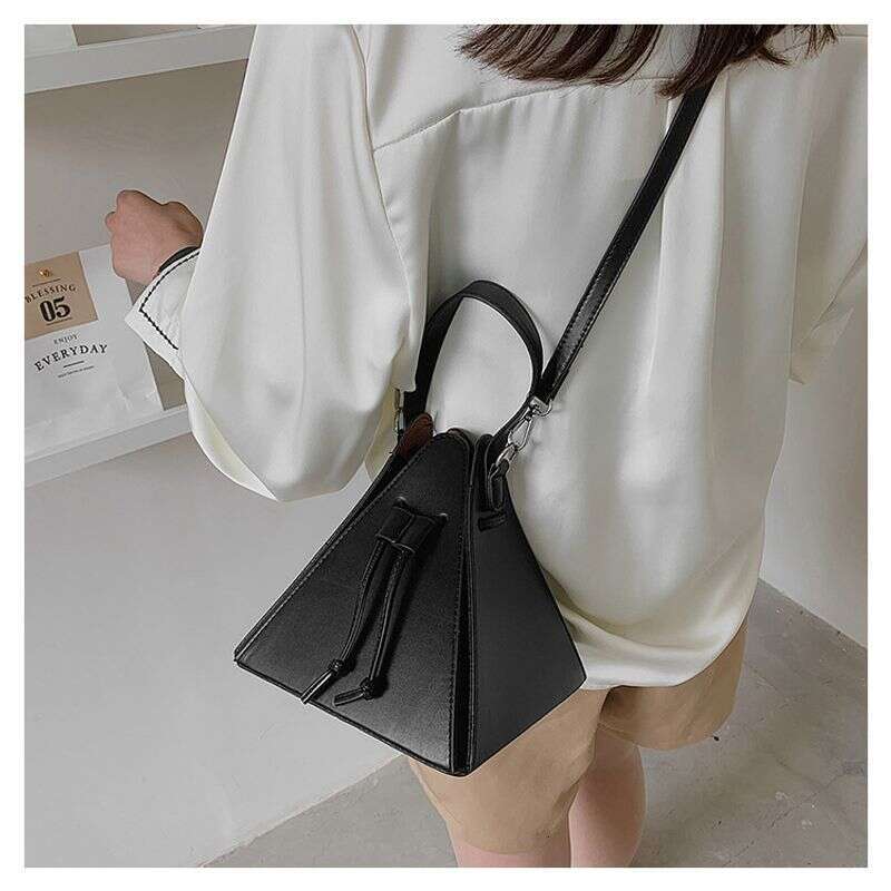 Personalized Triangle 2024 New Forest Soft Girl Candy Color Western Style Handheld Cross Shoulder Bag PU