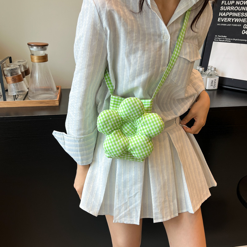 Free shipping designer Japanese Style Ice Cream Color Street Cute Vertical Phone Bag New Niche Design Girl Canvas Crossbody Bag