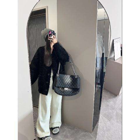 Designer Bag Tote bag Shoulder Bag New Women S Ink Dyed Denim Wandering Quilted Chain Large Capacity Travel Crossbody