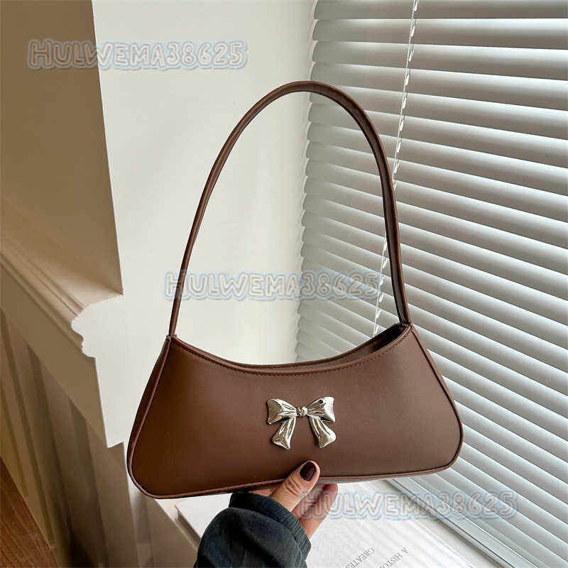High-end Underarm Small Bag for Women 2024 New Fashion Versatile Shoulder Bag Niche Design Baguette Handbag Trendy H250806