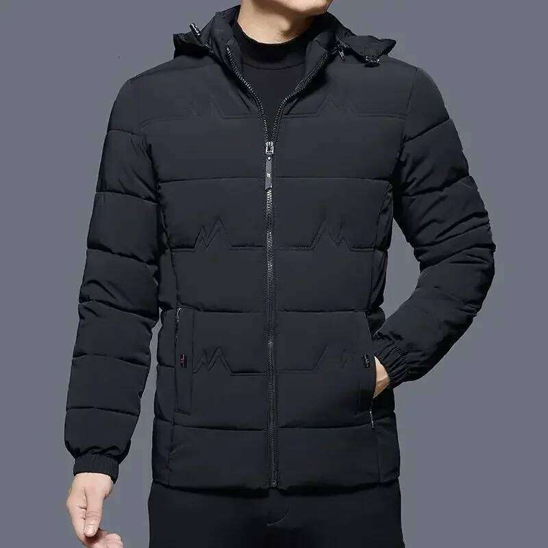 Men's Down Jacket Short Male Padded Coats Hooded Padding Winter Parkas Models Offers Korean Style Hot Fashion 2024 Warm Clothes