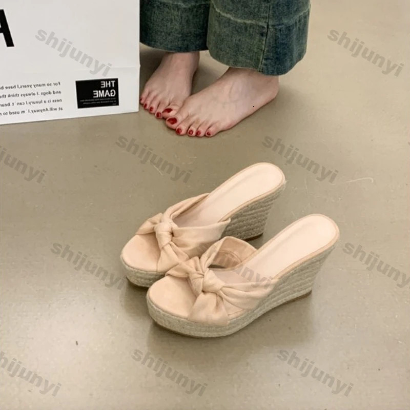 Women Wedge Shoes Summer Outerwear Fashion Slip on Straw One Word Slippers Comfortable Non Breathable Platform Sandals 250801