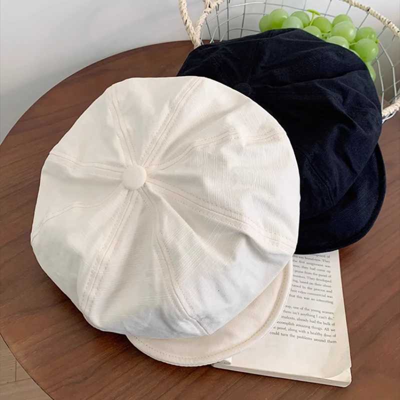 ute Star Button Patch Flip Brim Octagonal Berets C Y2K Summer Travel Casual Versatile Show Face Small Painter Hats Women XJ250807