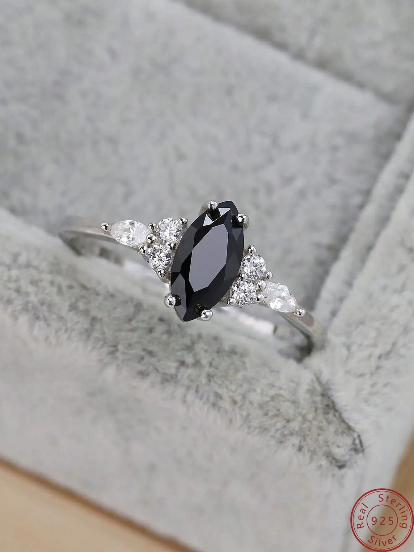 S925 Sterling Silver Ring Oval Black Agate Set with Diamond Simple in Europe and America Prom Party Style Fashion Women 250730