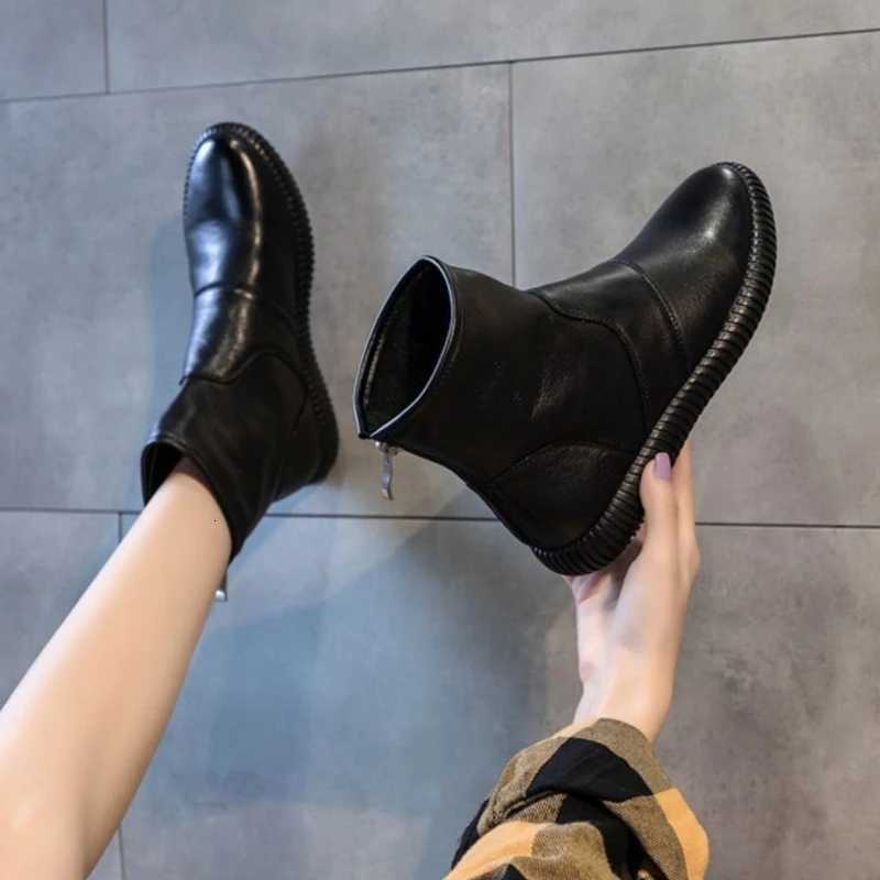 Booties White Platform Female Ankle Boots Work Sneakers Chunky Leather Short Shoes for Women Sports Flat Footwear Spring 2024 PU XJ250807