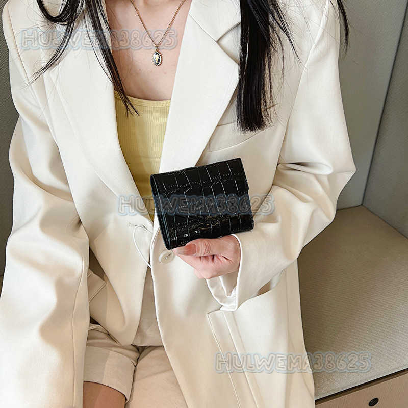 Fashion Pattern Wallet 2024 New Women Mini Multi-card Slot Short Clutch Laser Card Holder H250806