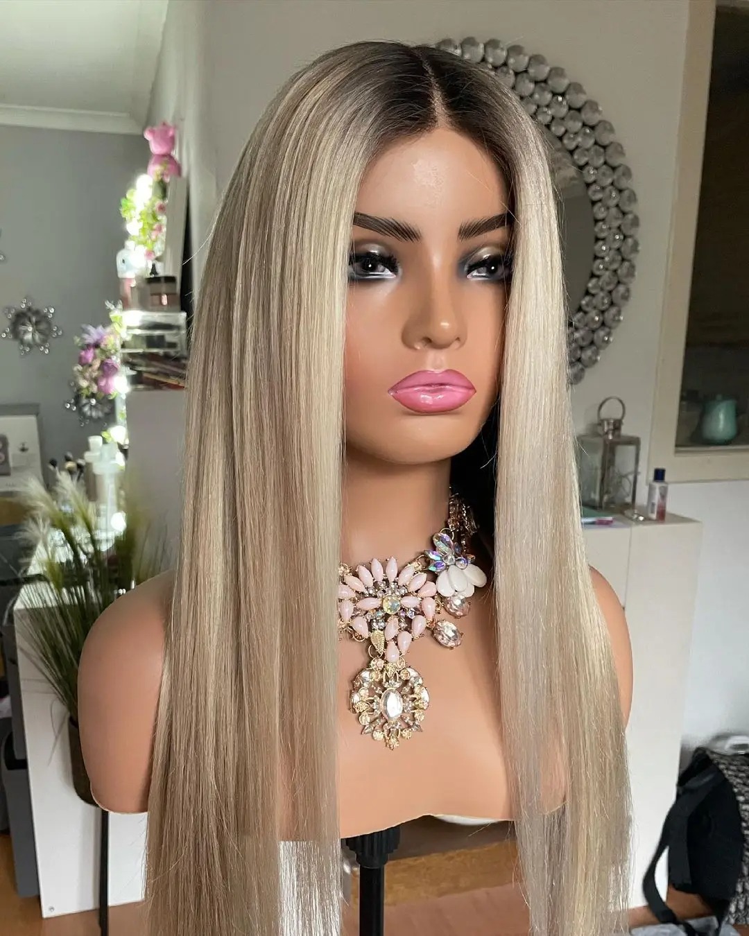 Ombre Ash Blonde Transparent Lace Wigs Human Hair Straight 13x4 Lace Front Wigs For Women Ready To Wear Preplucked Blonde Remy Wig Synthetic