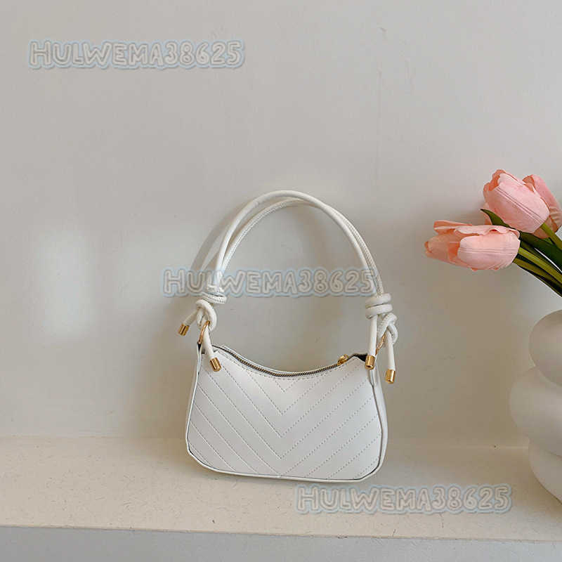 Trendy Fashion Solid Color Versatile Single Shoulder Underarm Bag 2024 Spring New Style Chic Crossbody Small Square Bag H250806