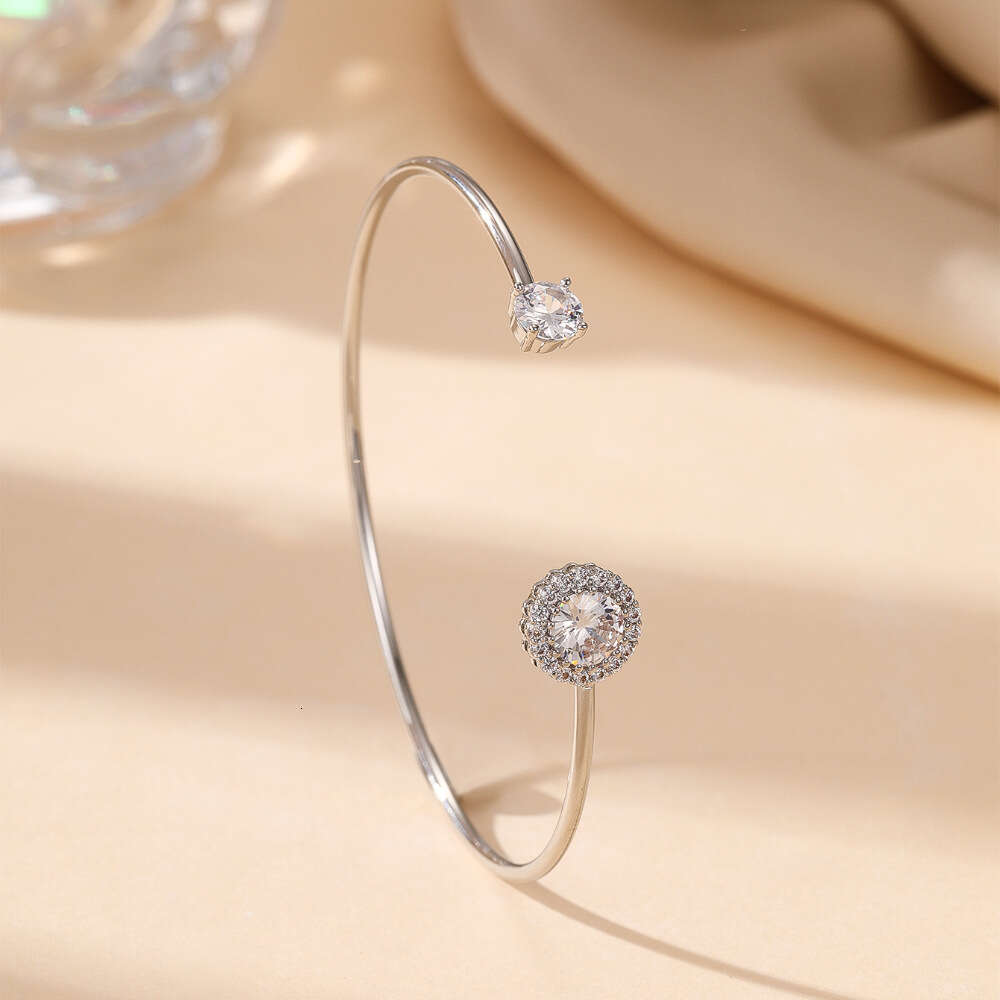 Personalized Light Style Round Copper Inlaid Zircon Adjustable Open Bracelet