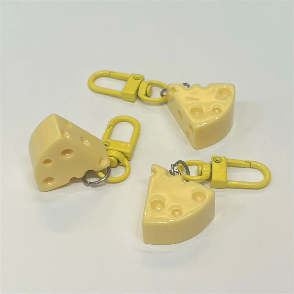 Milk Yellow Cheese Block Keychain Food Game Resin Keyring Student Girl Jewelry Pendant Gift 250807